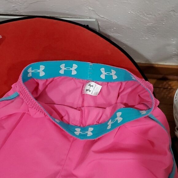 2 Pair Under Armour Shorts - Picture 3 of 6